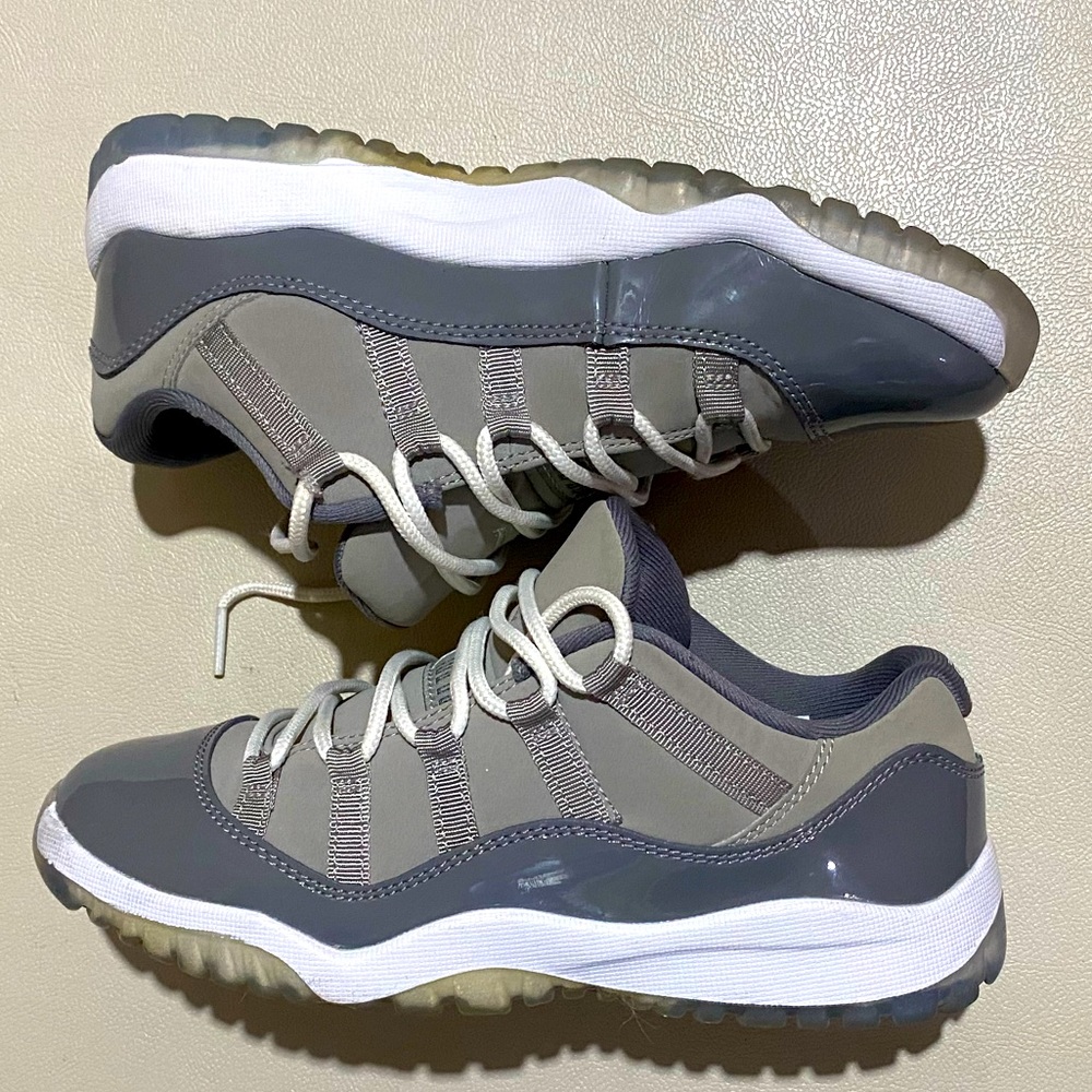 Air Jordan 11 Retro Low Cool Grey Sz 3Y 505835 003 Sneakers - Picture 4 of 16